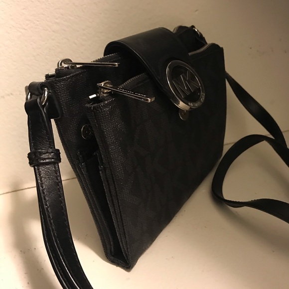 Michael Kors crossbody handbag - Picture 3 of 4